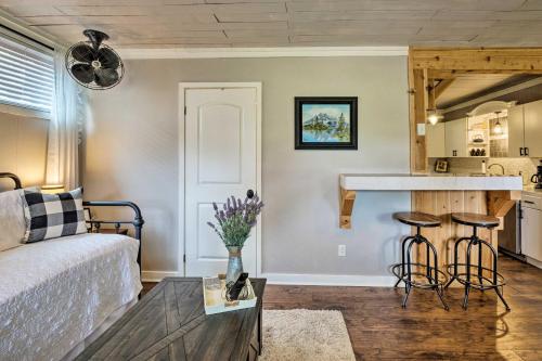 Charming Lake Travis Cottage 20Mi to Dtwn Austin