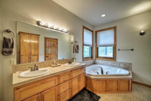 Pagosa Springs Home with Patio, Grill and Hot Tub!