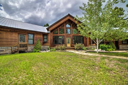 Pagosa Springs Home with Patio, Grill and Hot Tub!