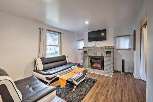 . Gloversville Apartment with Fireplace and Essentials!