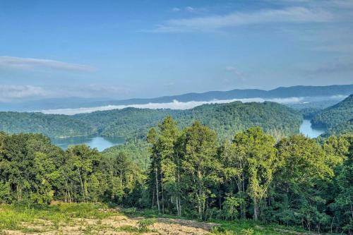 Norris Lake Home with Horse Stable on 140 Acres! - image 2
