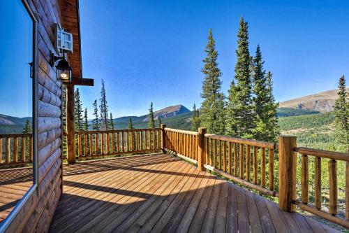 Grand Fairplay Cabin with Hot Tub and Mountain Views!