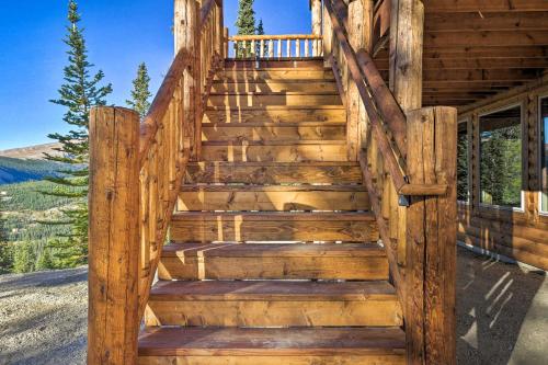 Grand Fairplay Cabin with Hot Tub and Mountain Views!