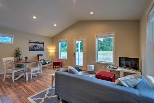 Whidbey Island Cottage - 3 Mi to Whale Watch! - image 7