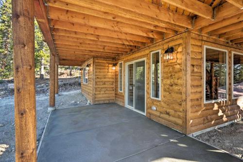 Grand Fairplay Cabin with Hot Tub and Mountain Views!