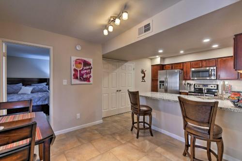 Condo with Tennis Court Less Than half Mi to Scottsdale Stadium - image 2