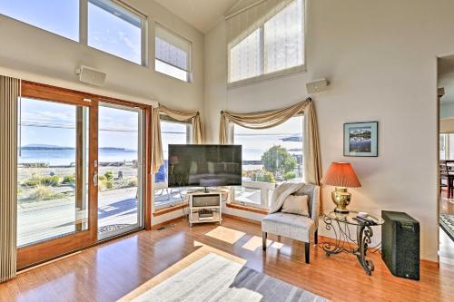Birch Bay Waterfront Home - Steps to Beach! - image 4