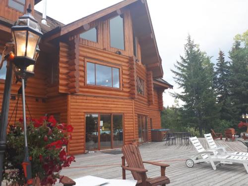 Wettstone Guest Ranch in Bridge Lake (BC)