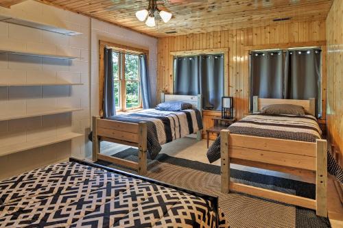 Rural Coon Rapids Cabin with Deck - Hike and Golf! - image 7