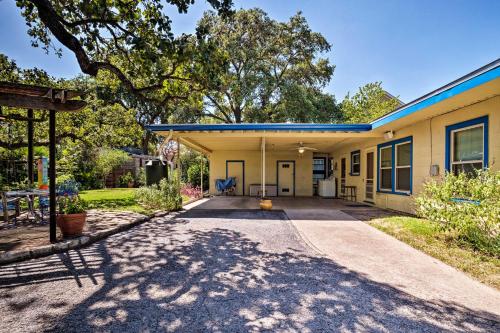 Downtown Austin Home with Patio 3 Mi to SoCo! - image 6