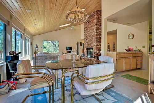Pine Mountain Club Cottage with Wraparound Deck! in Pine Mountain Club (CA)