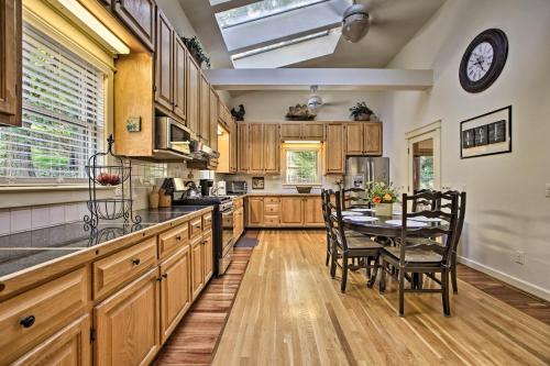 Spacious McGaheysville Family Retreat with Game Room