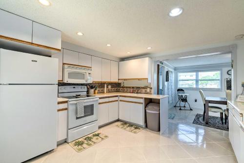 Canalfront Hudson Home with Private Dock and Yard! - image 7