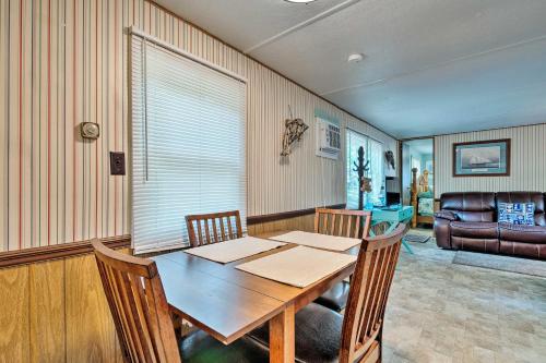 Cabin with Fire Pit, Walk to Steinhatchee River! in Steinhatchee (FL)