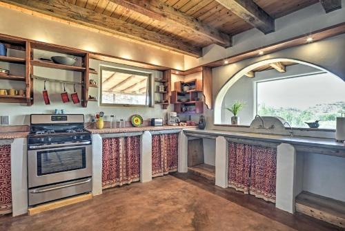 Secluded San Ysidro House with Desert Views! - image 5