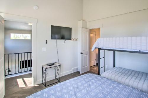 3600 Sq Ft House with Game Room - on Bear Lakefront - image 3