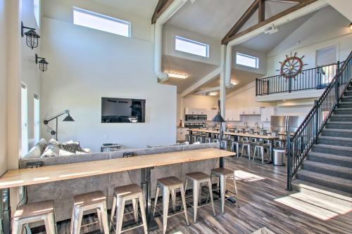 3600 Sq Ft House with Game Room - on Bear Lakefront - image 6