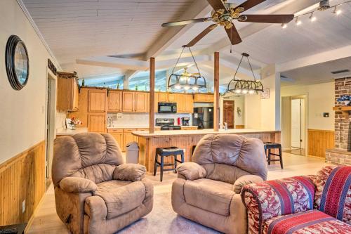 Lago Vista Home with Deck Fire Pit and Lake Views - image 6