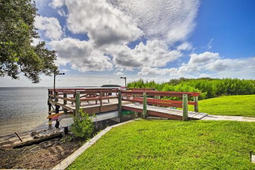 Oceanview Tierra Verde Escape with Balcony and Pool! - image 8