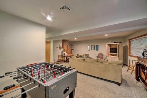 Deck, Hot Tub and Game Room Lake Harmony Home, Lake Harmony (fotografie 8)