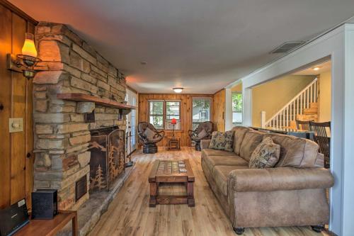 Pet-Friendly Home with Views of Lake Delavan! in Delavan (Wisconsin)