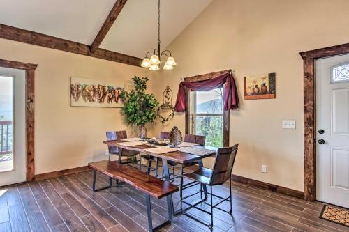 Stunning Mountain View Gatlinburg Cabin with Hot Tub - main image