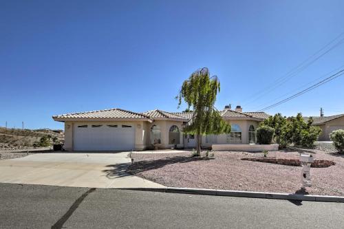 Home with Hot Tub and Pool 4Mi to Lake Havasu Park - image 5