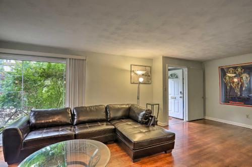 Pet-Friendly Home Less Than 8 Mi to Downtown Cleveland! - image 4