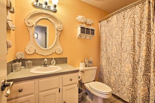 Galveston Beach House with Ocean Views and 2 Decks! - image 3