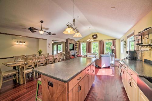 Remodeled House with Deck in Massanutten Resort - image 5