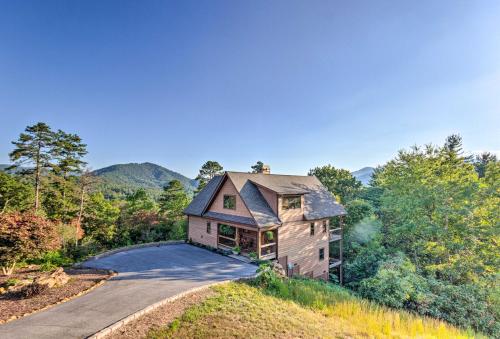 Franklin Cabin in Nantahala National Forest! in Franklin, USA