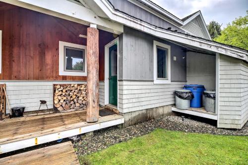 Cozy Condo with Patio Walk to Burke Mountain! - image 8