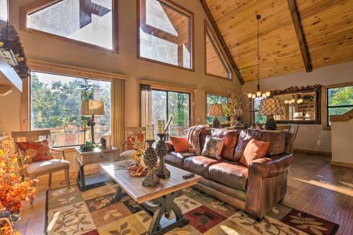 Franklin Cabin in Nantahala National Forest! in Franklin, USA