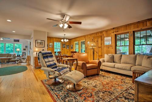 Asheville-Area Cabin with Fire Pit and Forest Views in Hendersonville, USA