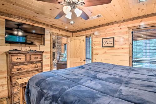 Lux Cabin with Hot Tub 13mins to Broken Bow Lake - image 7