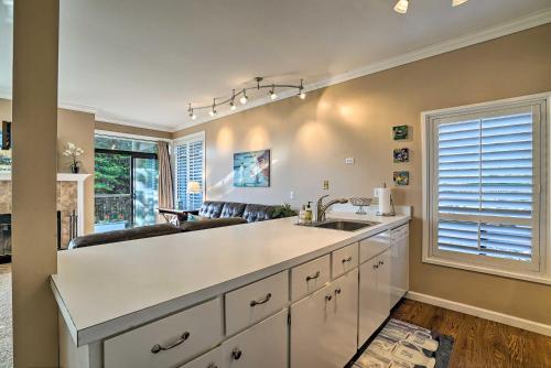 Beachfront Pajaro Dunes Condo with Bay Views! in Watsonville (Kalifornia)