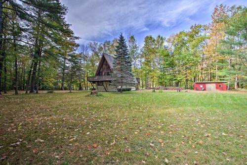 Ski Chalet on Saco with Mtn View 2Mi To Attitash - main image