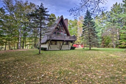 Ski Chalet on Saco with Mtn View 2 Mi To Attitash