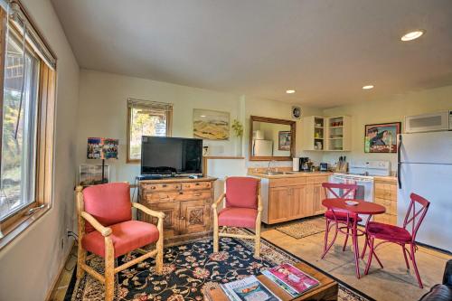 Snowmass Couples Getaway with Mtn Views and Deck