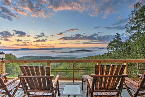 Large Luxe Cabin with Hot Tub about 16 Mi to Blue Ridge in Morganton, USA