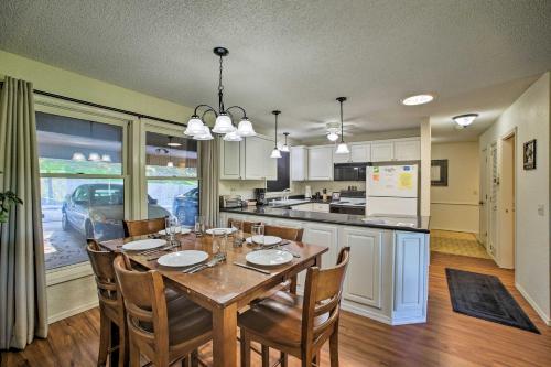 Golf Course Front Townhome Near Mtn Biking Trails! - main image