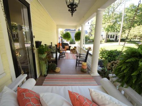 Hot tub, 34 State "Historic Luxury Suites" Skaneateles in Skaneateles (NY)