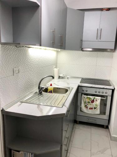 Superb studio apartment near to the city center, Tirana (Foto 9)