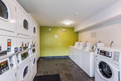 Studio 6-Jacksonville, FL - South in Jacksonville, USA