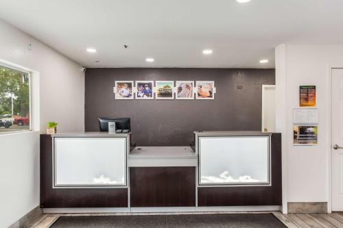 Lobi, Motel 6 Jacksonville, FL - South in Jacksonville (FL)