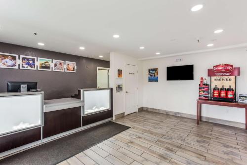 Lobi, Motel 6 Jacksonville, FL - South in Jacksonville (FL)