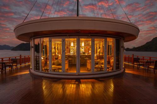 Heritage Line Ylang Cruise - Ha Long and Lan Ha Bay - 발코니/테라스