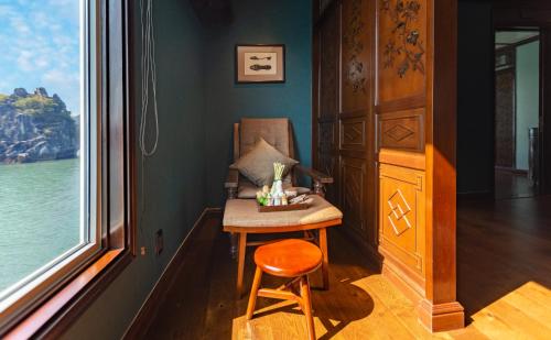 Heritage Line Ylang Cruise - Ha Long and Lan Ha Bay - 마사지