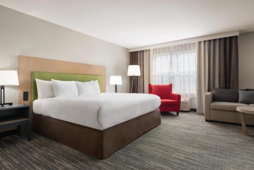 卡尔森江山旅馆及套房 - 迪比克