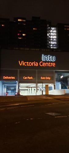 Victoria Centre Apartments in the Shopping Centre - Nottingham City Centre - Cook as you would at Home - image 8